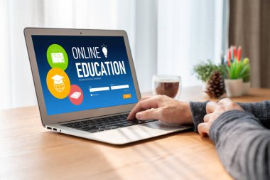 Öğrencilerin internet ağında çalışabilmeleri için mod yazılımlı e-öğrenme web sitesi