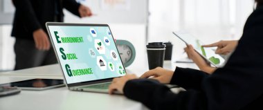 Model işletmelerin ESG çevresel yönetim politikası yüksek ESG puanı elde etmek için bir standart belirler