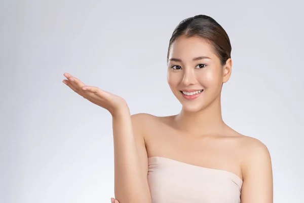 Photo Gorgeous Woman Concept Empty Space Beauty Care Product Isolated — 图库照片