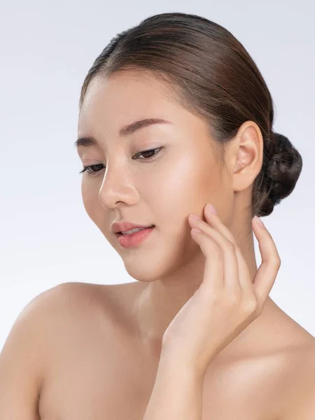 Portrait Gorgeous Young Girl Posing Beauty Gesture Healthy Clear Skin — Stok Foto