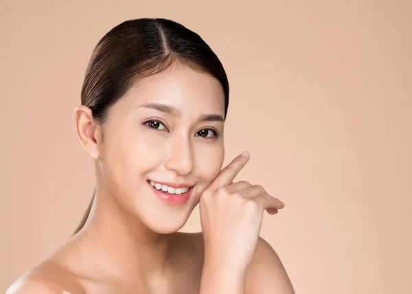 Closeup Ardent Young Woman Healthy Clear Skin Soft Makeup Looking — Stock Photo, Image