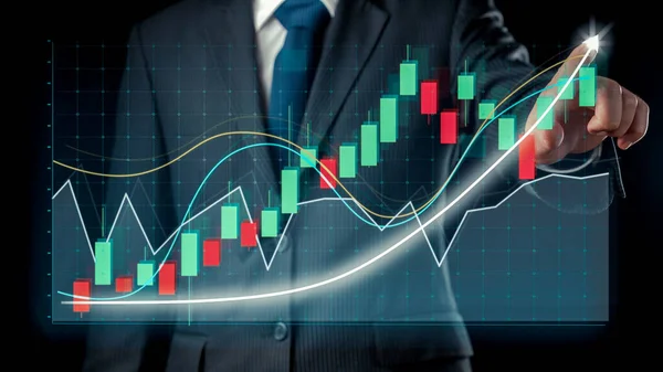 Zakenman Tekenen Financiën Allusive Grafiek Die Groei Van Bedrijfswinst Stijgt — Stockfoto