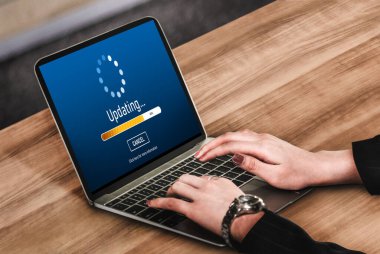 Aygıt yazılım güncellemesi için bilgisayarda yazılım güncellemesi