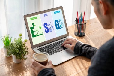 Model işletmelerin ESG çevresel yönetim politikası yüksek ESG puanı elde etmek için bir standart belirler