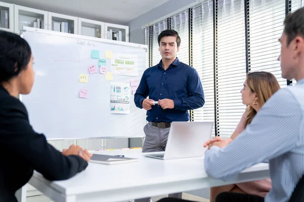 Competent Office Workers Various Nationalities Debating Discussing Brainstorming Meeting Room — Foto de Stock