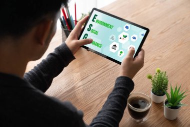 Model işletmelerin ESG çevresel yönetim politikası yüksek ESG puanı elde etmek için bir standart belirler