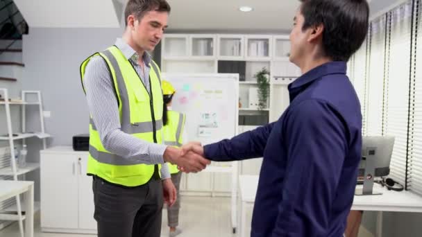 Competent Businessman Engineer Shake Hands Successfully Concluding Trading Arrangement Business — Video