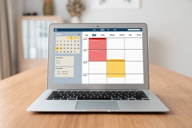 İnternet sitesindeki modish regrition için çevrimiçi aplikasyon rezervasyon takvimi