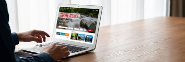 Model arama ve seyahat planlama için internet sitesi uçuş, otel ve tur rezervasyonları için anlaşma ve paket sunuyor