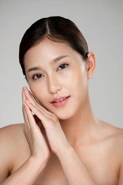 Closeup Ardent Young Woman Healthy Clear Skin Soft Makeup Looking — Stock Photo, Image