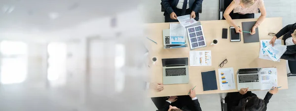 Reunião Grupo Pessoas Negócios Filmada Partir Vista Ampla Superior Escritório — Fotografia de Stock