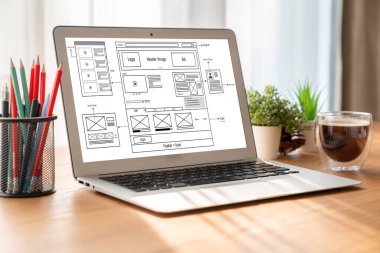 Web sitesi tasarım yazılımı çevrimiçi perakende ticaret ve e-ticaret için model şablonu sağlar