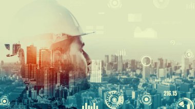 Gelecekteki bina inşaatı ve HUD hologram grafik tasarımı ile yaratıcı mühendislik projesi konsepti. İnşaat mühendisi, mimar ya da inşaat işçisi modern sivil teknoloji ile çalışıyor..