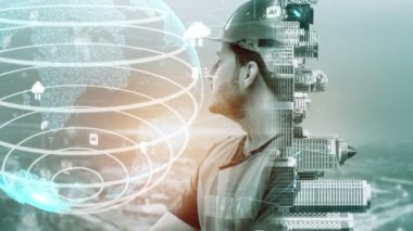 Gelecekteki bina inşaatı ve HUD hologram grafik tasarımı ile yaratıcı mühendislik projesi konsepti. İnşaat mühendisi, mimar ya da inşaat işçisi modern sivil teknoloji ile çalışıyor..