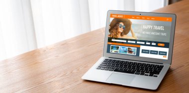 Model arama ve seyahat planlama için internet sitesi uçuş, otel ve tur rezervasyonları için anlaşma ve paket sunuyor