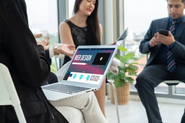 Web sitesi tasarım yazılımı çevrimiçi perakende ticaret ve e-ticaret için model şablonu sağlar