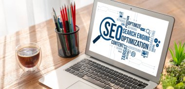 Model e-ticaret için SEO arama motoru optimizasyonu ve bilgisayar ekranında gösterilen çevrimiçi perakende işi
