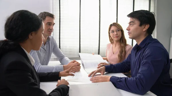 Commercial Contract Signed Competent People Various Ethnicities Trade Agreements Two — Stock Photo, Image