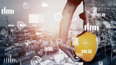 Gelecekteki bina inşaatı ve HUD hologram grafik tasarımı ile yaratıcı mühendislik projesi konsepti. İnşaat mühendisi, mimar ya da inşaat işçisi modern sivil teknoloji ile çalışıyor..