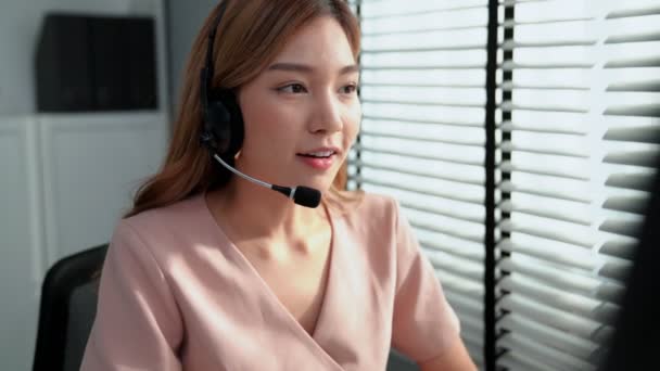 Competent Female Operator Working Computer While Talking Clients Concept Relevant — 图库视频影像