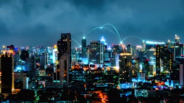 街の上に接続ネットワークの相互性を持つスマートデジタルシティ 未来のスマートワイヤレスデジタルシティと都市内の人々を結ぶソーシャルメディアネットワークシステムの概念 — ストック動画