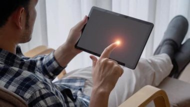 Omni channel technology of online retail business approach. Multichannel marketing on social media network offer service of internet payment channel, online retail shopping and omni digital app