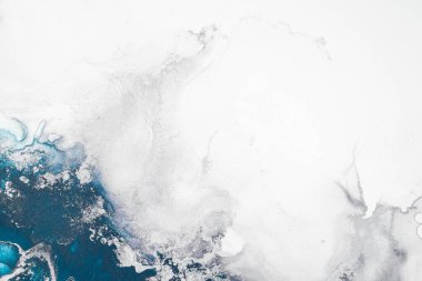 Soyut arkaplan için özgün tablodaki mermer mürekkep soyut sanat. Boyama, ombre alkol mürekkebinin pürüzsüz mermer arkaplan desenini yaratmak için yüksek kaliteli kağıt dokusuna boyanmış. .