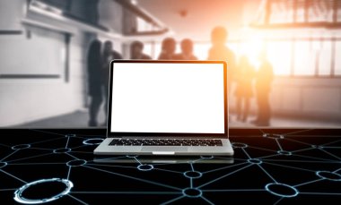 Tasarımınız için mod bilgisayardaki beyaz boş ekran monitör ekranında maket yapın