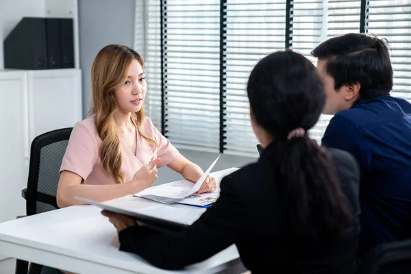 Young Female Asian Candidate Tries Impress Her Interviewer Being Competent — Foto Stock