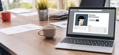 NFT pazarı dijital sanatçının çalışmalarını İnternet ağında satması için mod satış kanalı sağlıyor