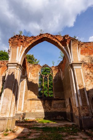 vieux bâtiment abandonné dans la ville de l'île de l'état du plus beau paysage